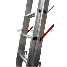 Scala in alluminio - componibile 3 X 9 altro particolare Scala in alluminio - componibile 3 X 9 altro particolare