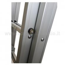 Scala con fune 2 rampe 10 gradini e base regolabile innesti ai montanti Scala con fune 2 rampe 10 gradini e base regolabile innesti ai montanti