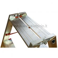 Scala in alluminio a doppia salita professionale 3 gradini particolare Scala in alluminio a doppia salita professionale 3 gradini particolare