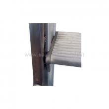 Scale per soppalchi in alluminio S11 3 Gradini a Pioli particolare dell'innesto gradino Scale per soppalchi in alluminio S11 3 Gradini a Pioli particolare dell'innesto gradino