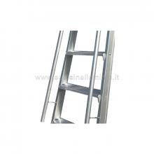 Scale per soppalchi in alluminio S11 3 Gradini a Pioli particolare corrimano Scale per soppalchi in alluminio S11 3 Gradini a Pioli particolare corrimano