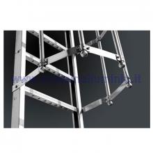 Scale con gabbia di protezione in acciaio terminali su richiesta Scale con gabbia di protezione in acciaio terminali su richiesta