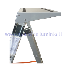 Scale a libro per pittori 5 gradini e piano d'appoggio particolare