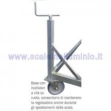Scala in alluminio semiverticale su ruote 3 x 22 gradini - base con livellatori a vite su ruota Scala in alluminio semiverticale su ruote 3 x 22 gradini - base su livellatori a vite su ruota