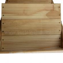 Sgabello 4 gradini in legno faggio non verniciato visto da sopra Sgabello 4 gradini in legno faggio non verniciato visto da sopra