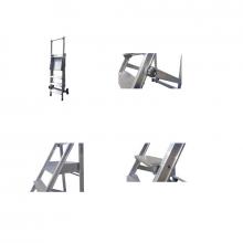 Scala a palchetto richiudibile 4 gradini dettagli Scala a palchetto richiudibile 4 gradini dettagli