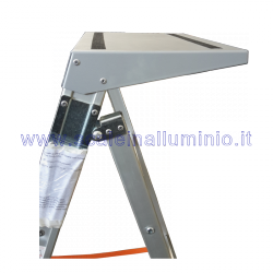 Scala per pittori a libro 5 gradini piano compreso