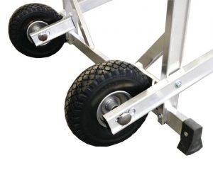 Scala a castello modello Ikaro con ruote maggiorate da 260 mm particolare ruote