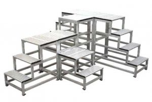Sgabelli componibili in alluminio esempi configurazioni componibili